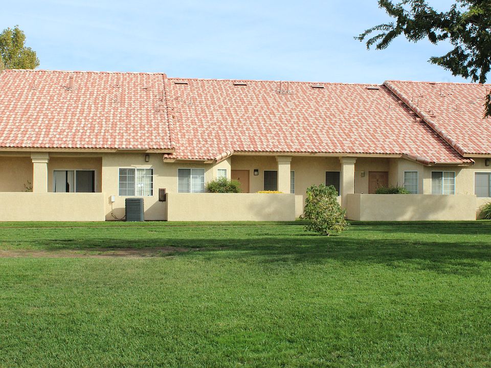 2nd image of 1640 Cactus Dr