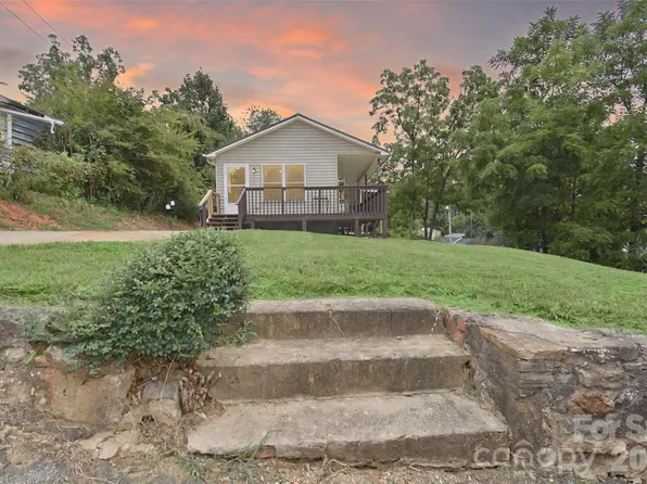 110 West Ln, Brevard, NC 28712