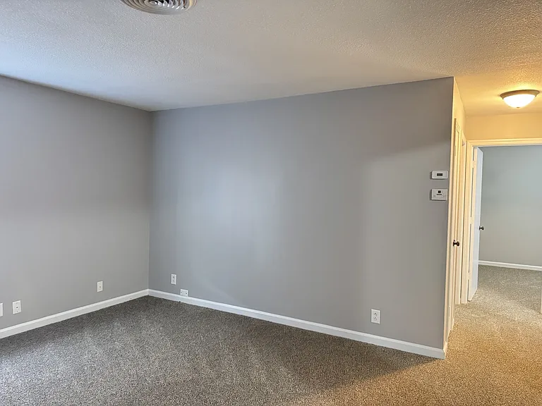 528 Main St #8 — Photo 7