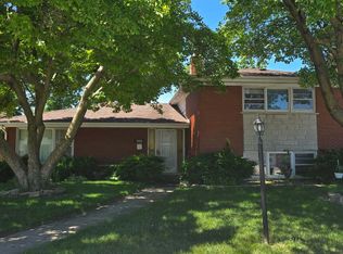 15354 Dobson Ave, South Holland, IL 60473