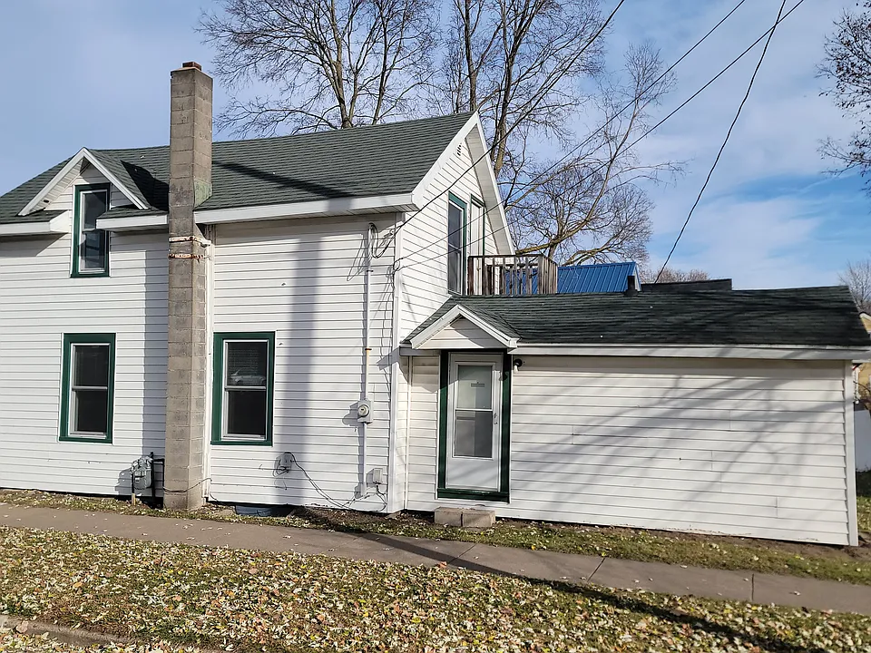 247 Chippewa St