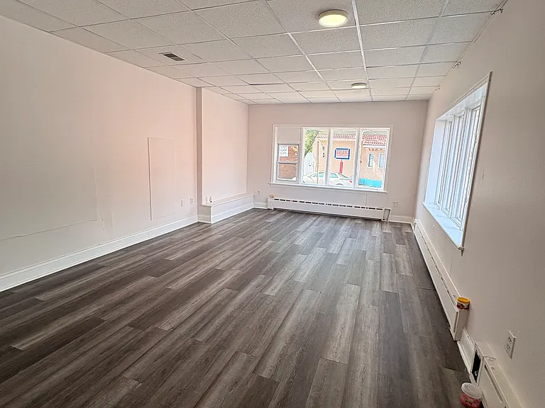 767 Roebling Ave — Photo 2