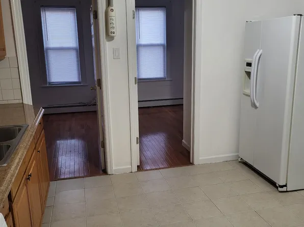 89 West 21st Street image 5 of 21