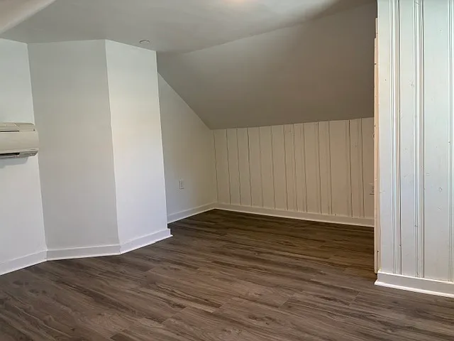 1 bed, 800 sqft, $1,295 — Photo 3