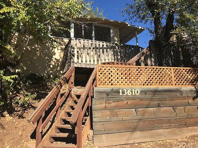 1st image of 13610 Lakeshore Dr
