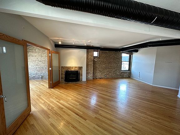 4th image of 2355 N Damen Ave #C