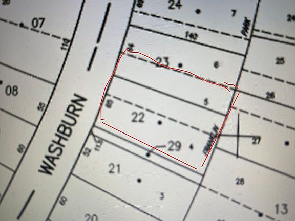 4th image of 304 1/2 Washburn Dr