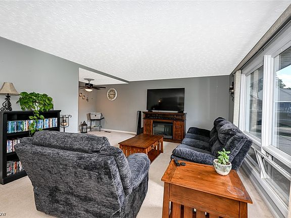 3rd image of 3421 Atterbury St