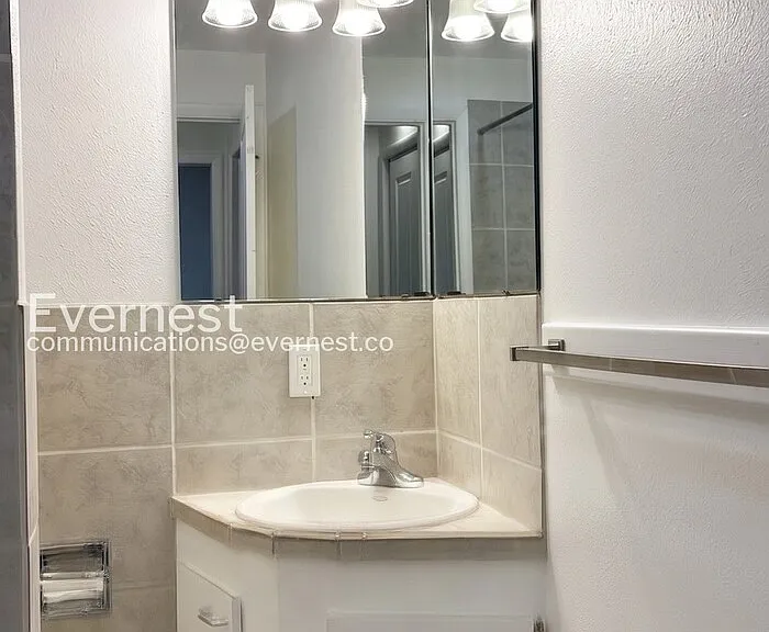 301 Peterson St #106 — Photo 17