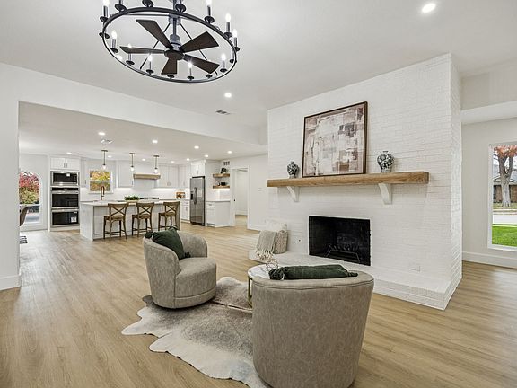 5th image of 3401 Valley View Ln