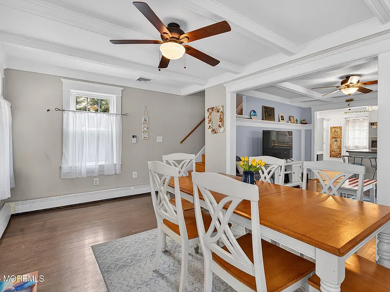 211 Lareine Ave — Photo 7