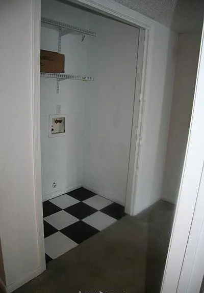 314 S Haswell Dr #B — Photo 8