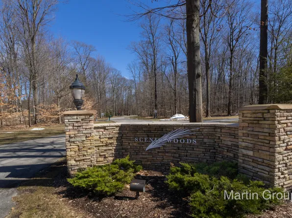 6150 Scenic Woods Cir N, Muskegon, MI 49445