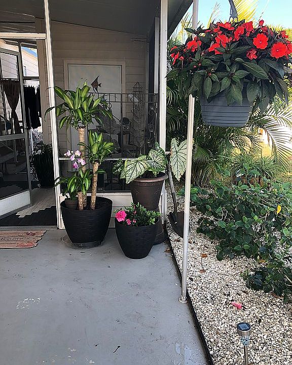 2nd image of 6090 Teahouse Rd