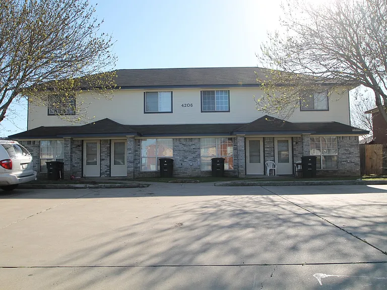 4206B Deek Dr — Photo 1