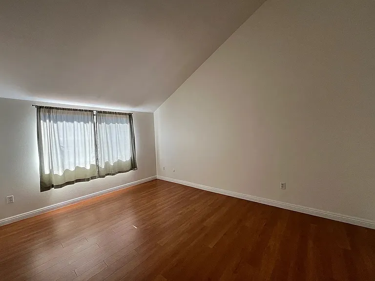 598 W Huntington Dr #K — Photo 25