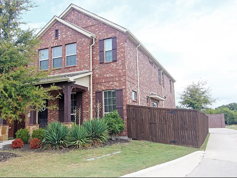 600 Ansley Way — Photo 28