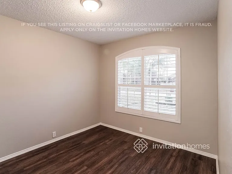 1616 Lansdale Dr — Photo 9