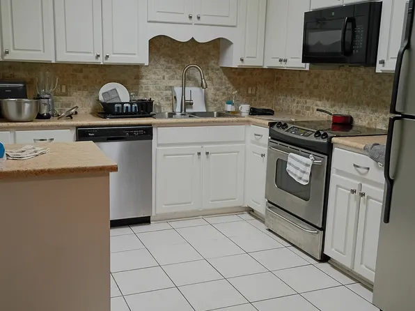 902 E Magnolia Ave, Auburn, AL 36830