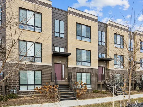 2317 Alumni Dr, Schaumburg, IL 60173