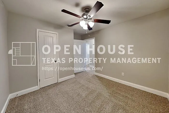 114 Liberty Dr — Photo 11