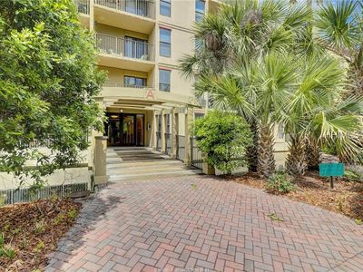 34 Forest Beach Dr APT A-4, Hilton Head Island, SC, 29928