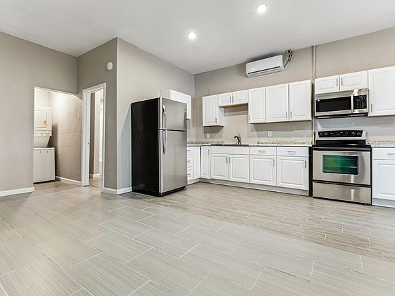 2nd image of 103 E Ash Ave #7
