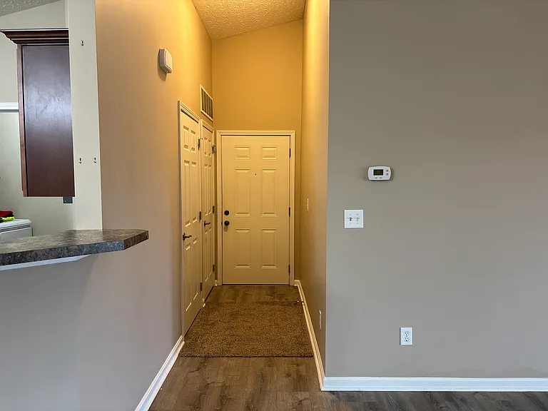 9400 Clubview Dr #201 — Photo 10