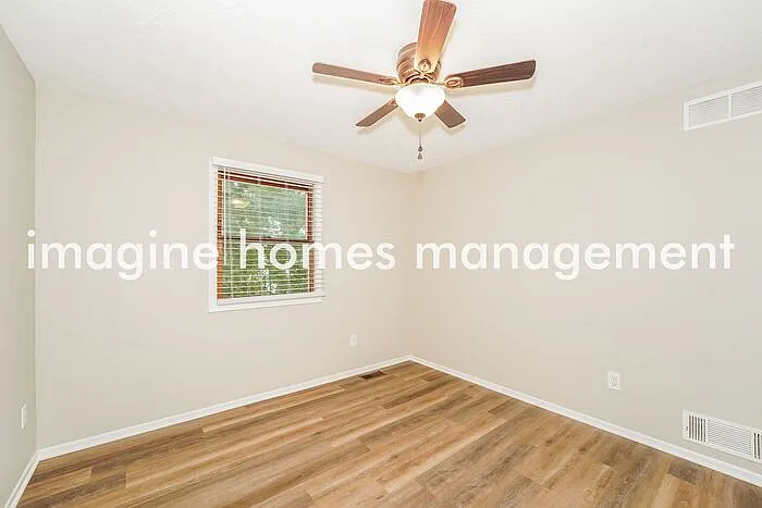 2569 Brafferton Ave — Photo 6