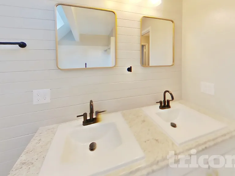 2108 E Phinney Bay Dr — Photo 12
