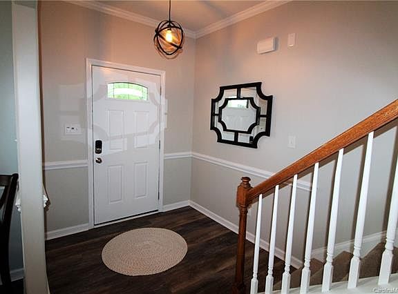 2nd image of 1822 Petunia Dr