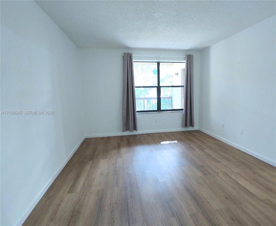 4401 W McNab Rd, photo 4