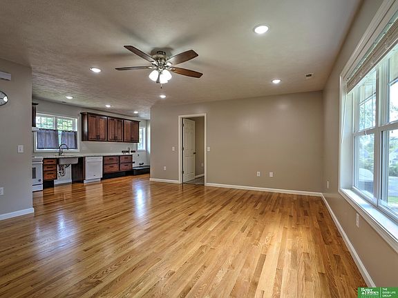 2nd image of 6704 S 13th St