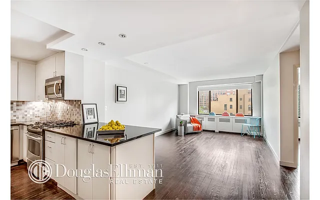 Rented by Douglas Elliman | media 24