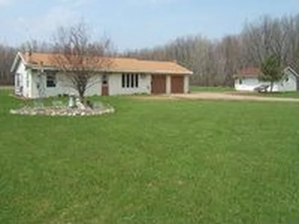 N3191 Division Dr, Medford, WI 54451