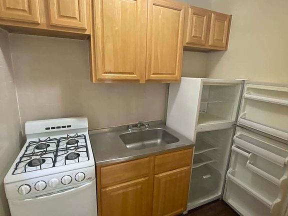 4th image of 35-46 74th St #1