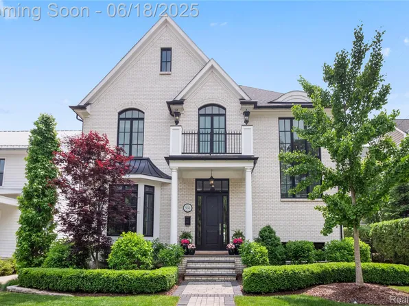 933 N Sherman Dr, Royal Oak, MI 48067
