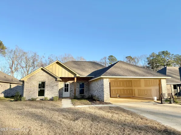 721 Tower Ridge Cv, Pearl, MS 39208
