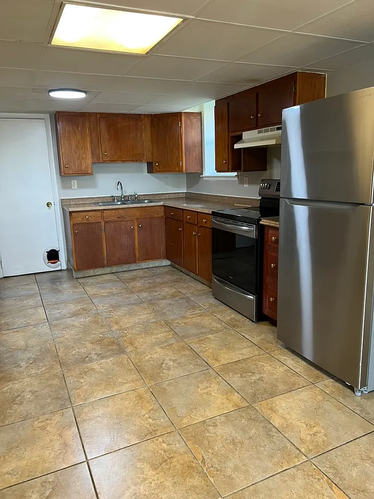 2 bed, $1,150 — Photo 3