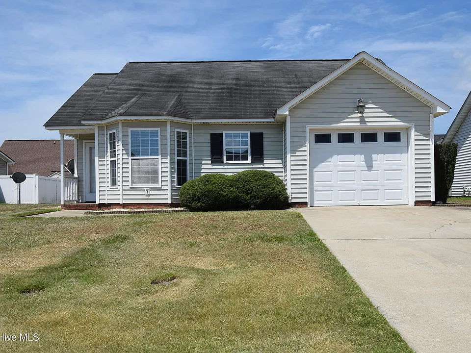 3616 Fescue Dr
