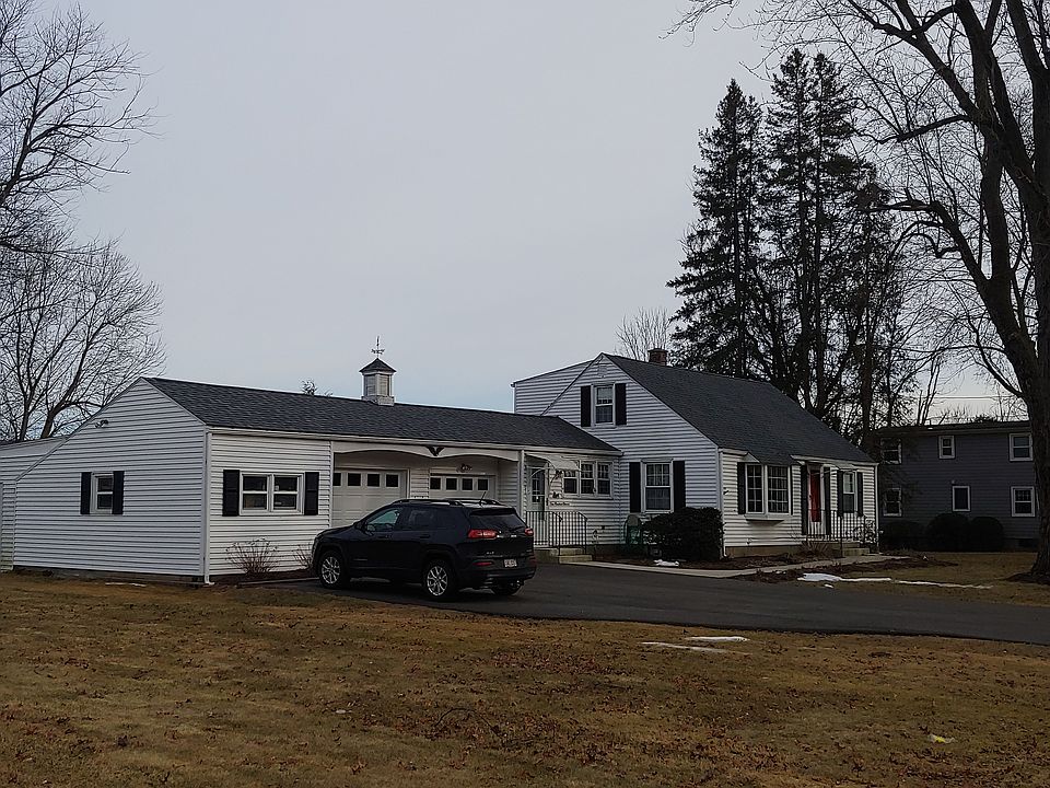 2nd image of 111 Parker St