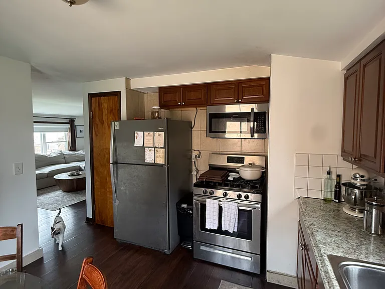 20 Marie Ave — Photo 5