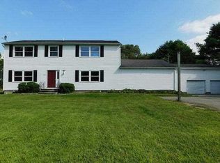 39 Bog Hollow Rd, Wassaic, NY 12592