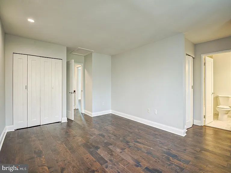 5 Climbing Ivy Ct — Photo 40
