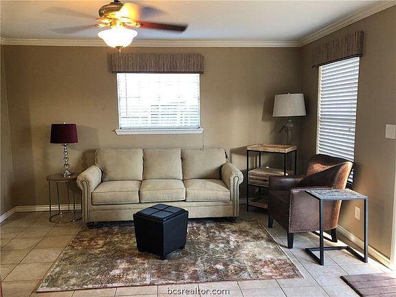 3rd image of 705 Chalet Ct