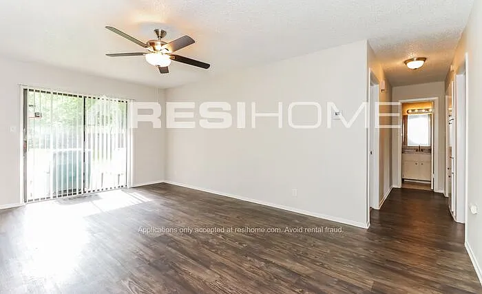 701 S Perkins St — Photo 6