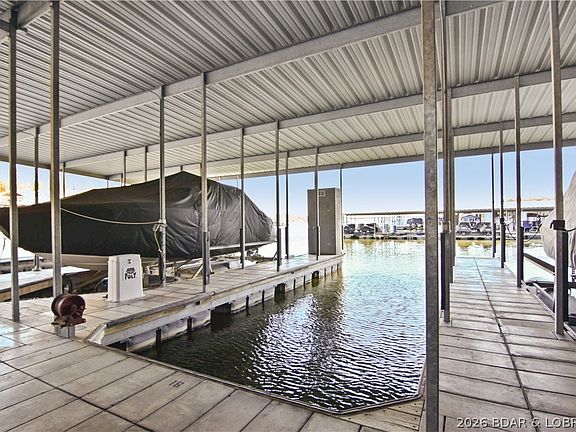 5th image of 698 Summer Place Dr Unit 1B