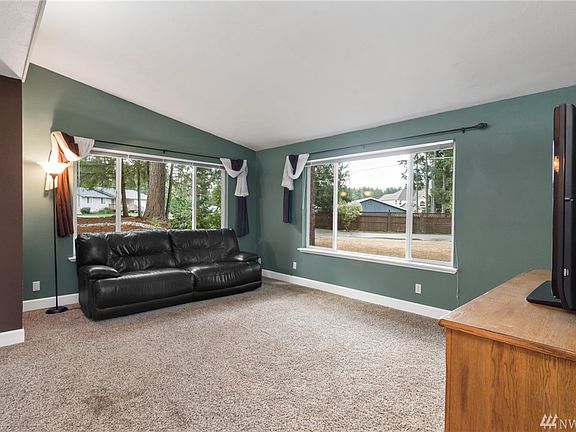 3rd image of 13520 144th Ave NW