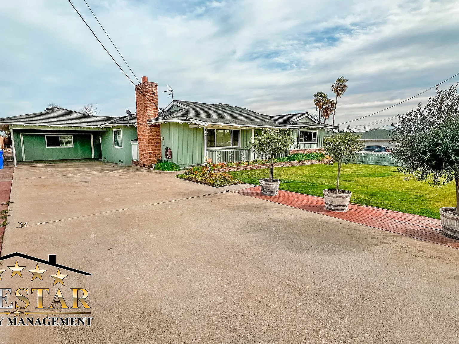 3 bed, 2.5 bath, 1600 sqft, $2,495 — Photo 4