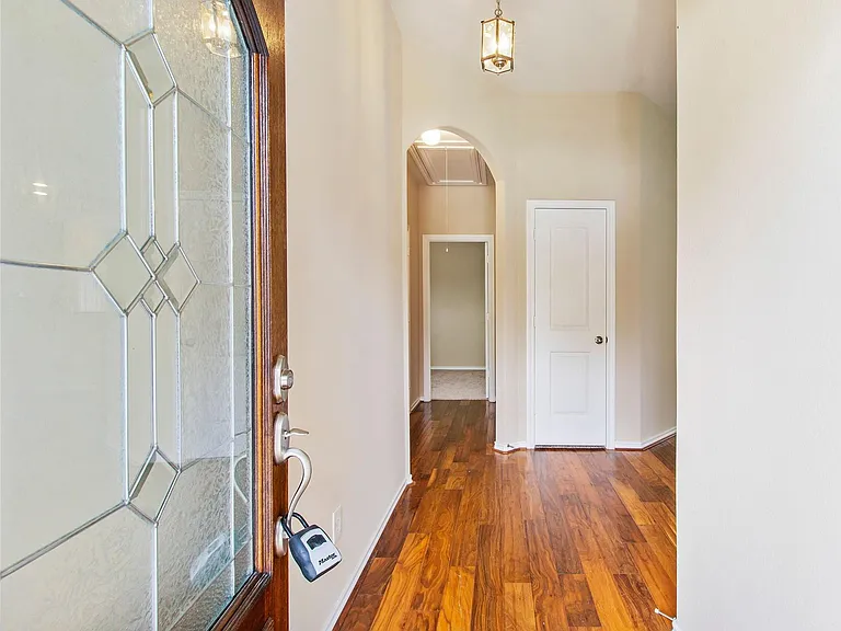 8746 Sunny Gallop Dr — Photo 7